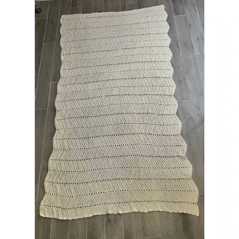 VTG Handmade Crochet Blanket Large 86x58 Cream Ivory Afghan Chevron Ripple